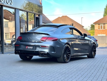 Used Mercedes-Benz C-Class 2018 for sale - 75248014: Photo