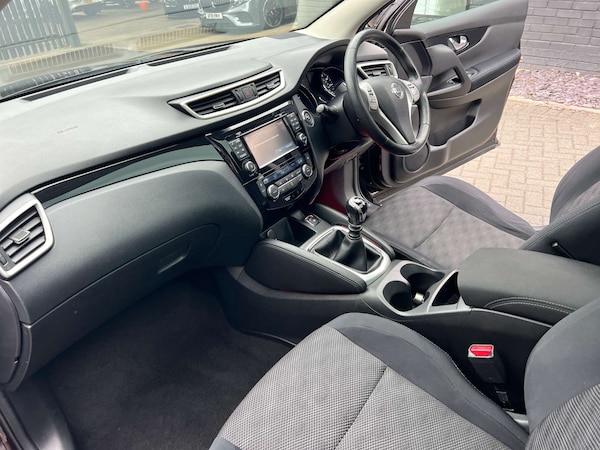 Used Nissan Qashqai 2015 for sale - 76278439: Photo 25