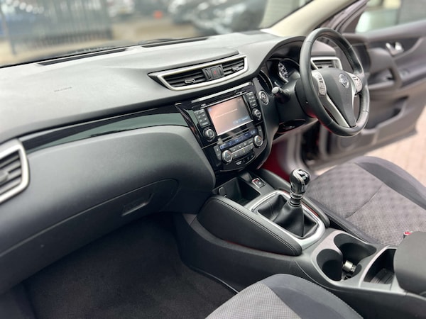 Used Nissan Qashqai 2015 for sale - 76278439: Photo 31