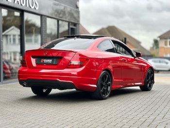 Used Mercedes-Benz C Class 2015 for sale - 77201547: Photo