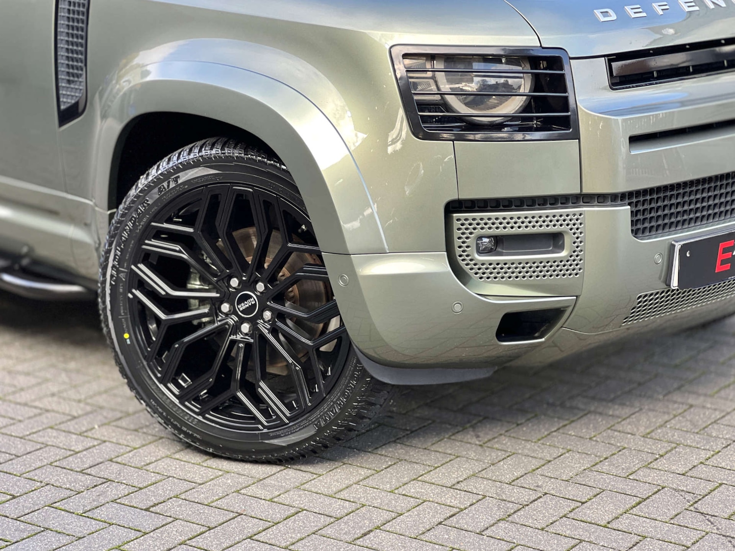 Used Land Rover Defender 110 2020 for sale - 76352597: Photo 13