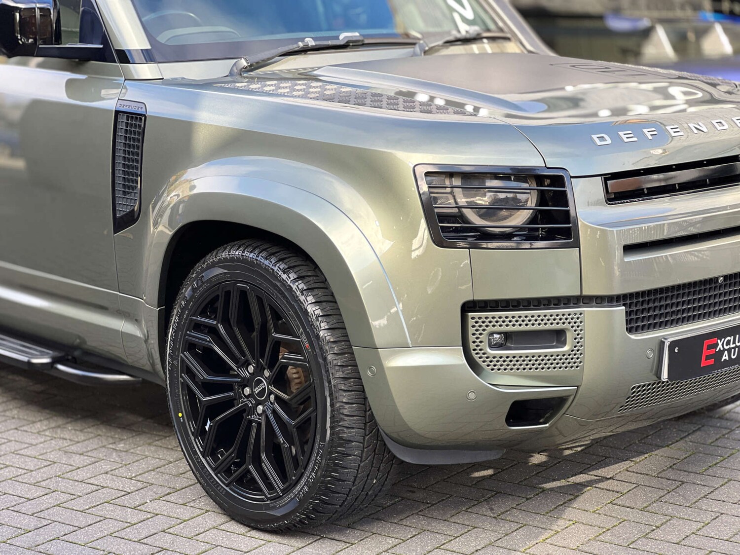 Used Land Rover Defender 110 2020 for sale - 76352597: Photo 18