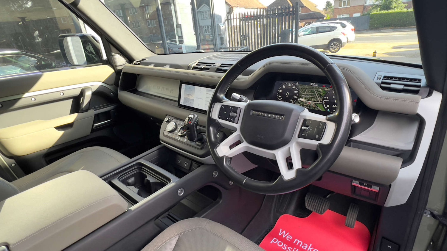 Used Land Rover Defender 110 2020 for sale - 76352597: Photo 2