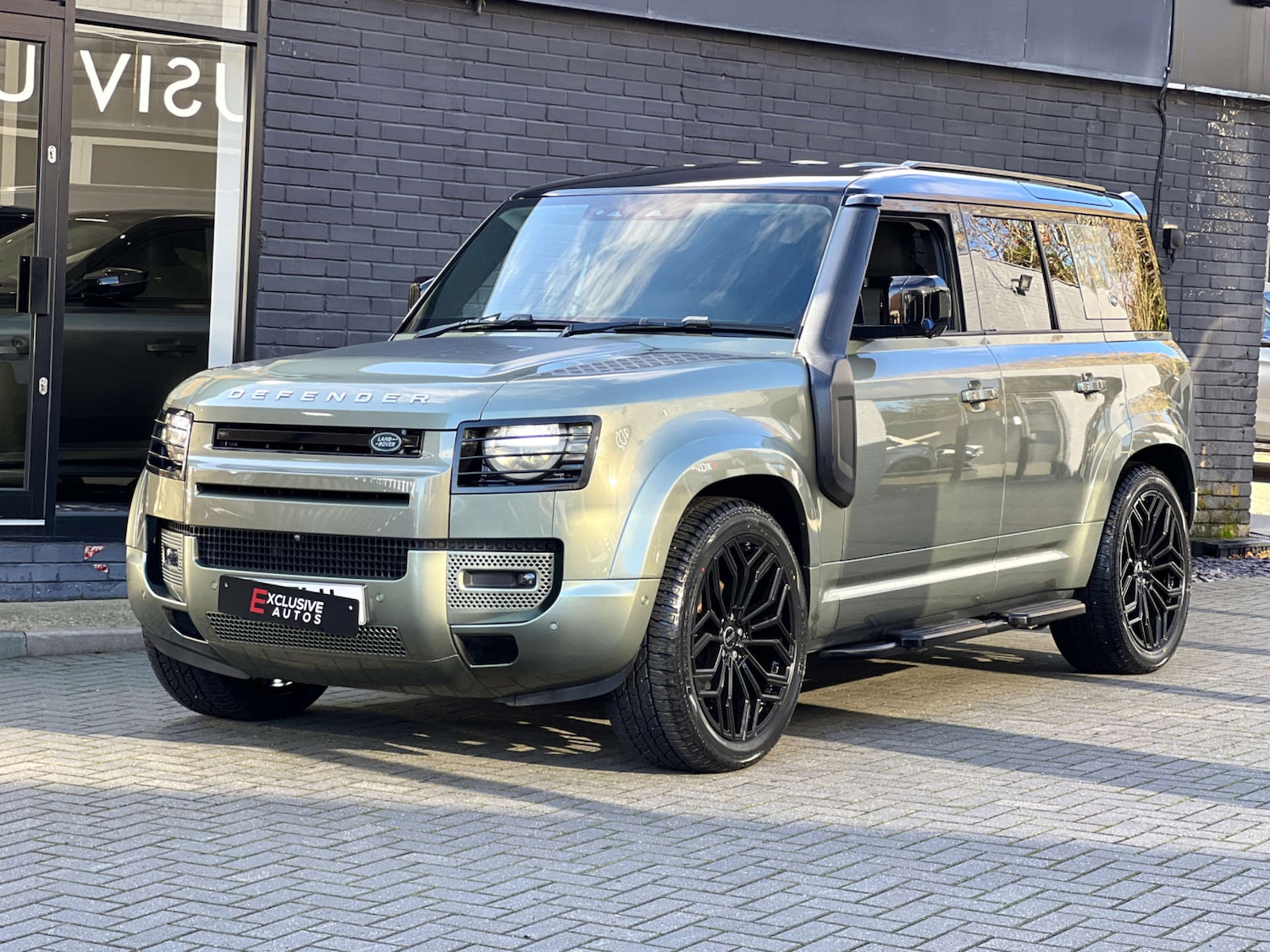 Used Land Rover Defender 110 2020 for sale - 76352597: Photo 23