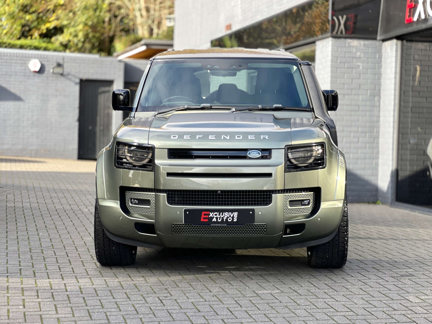 Used Land Rover Defender 110 2020 for sale - 76352597: Photo 8