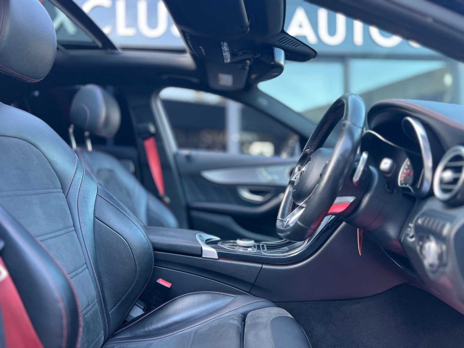 Used Mercedes-Benz C Class 2017 for sale - 76600714: Photo 2