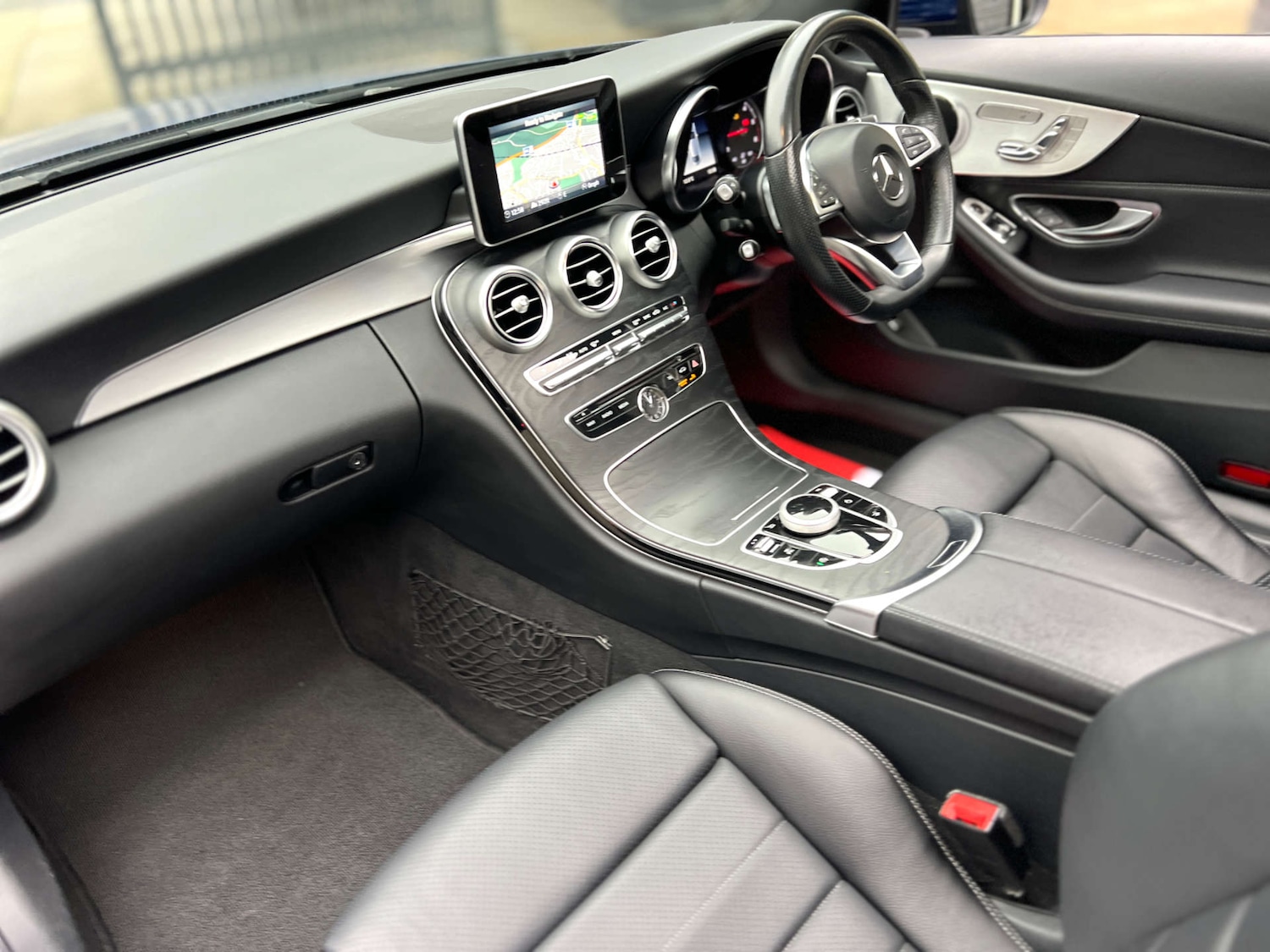 Used Mercedes-Benz C Class 2018 for sale - 76596635: Photo 20