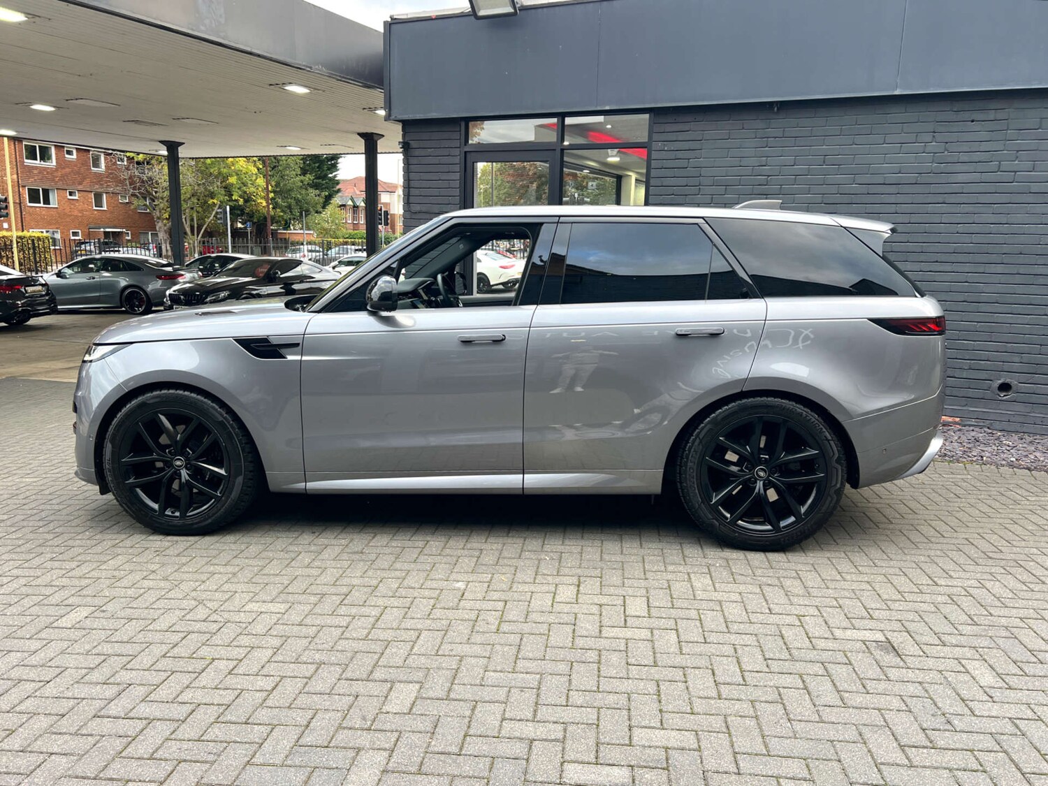 Used Land Rover Range Rover Sport 2022 for sale - 76363602: Photo 10