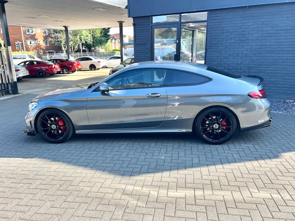Used Mercedes-Benz C-Class 2018 for sale - 75026079: Photo 8