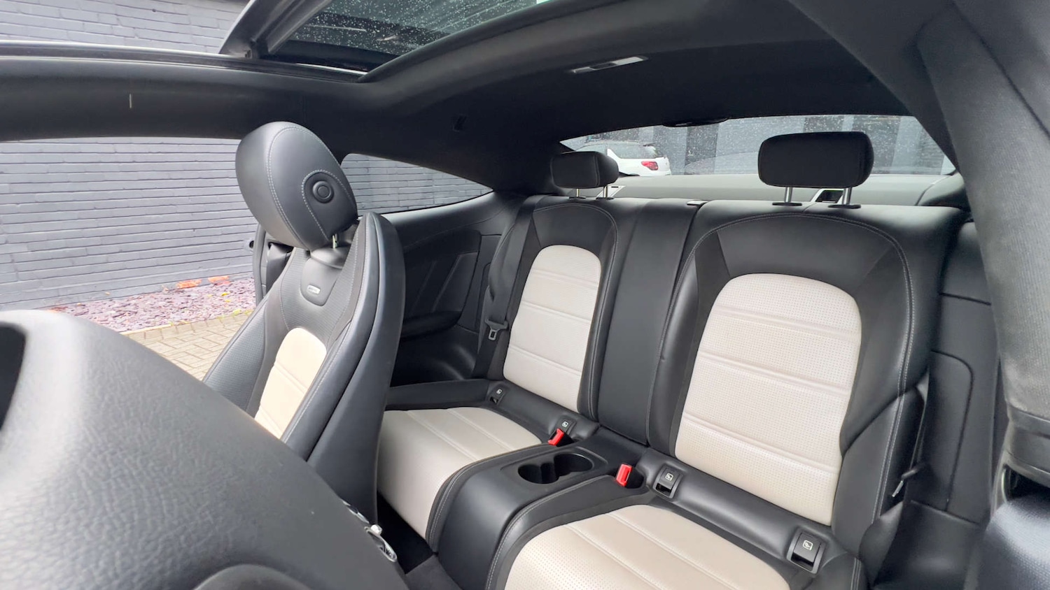 Used Mercedes-Benz C Class 2018 for sale - 76600795: Photo 10