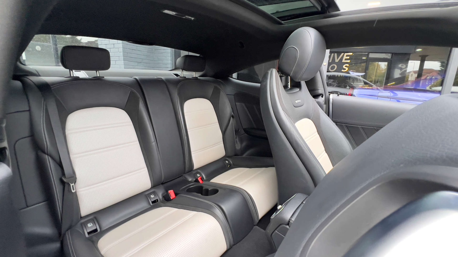 Used Mercedes-Benz C Class 2018 for sale - 76600795: Photo 32