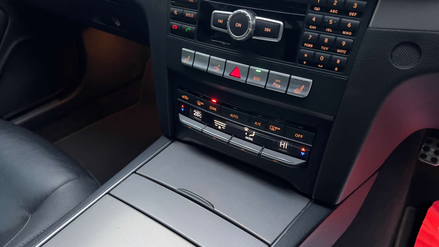 Used Mercedes-Benz E Class 2014 for sale - 76497667: Photo 17