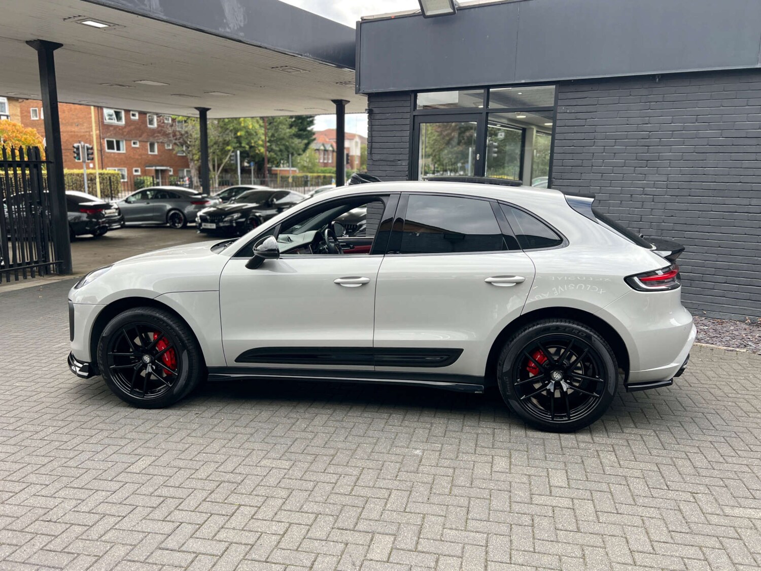 Used Porsche Macan 2023 for sale - 75995198: Photo 10
