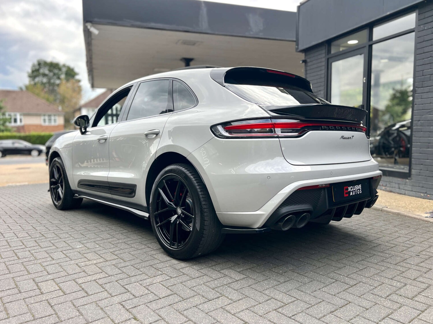 Used Porsche Macan 2023 for sale - 75995198: Photo 12