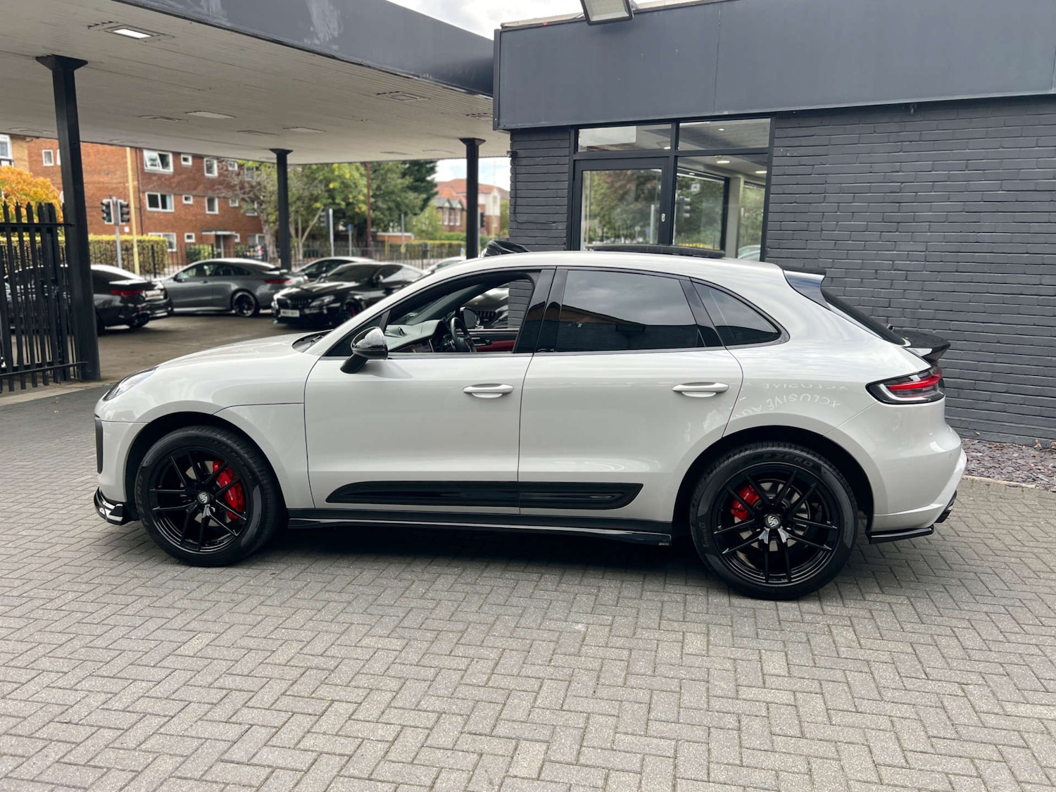 Used Porsche Macan 2023 for sale - 75995198: Photo 18