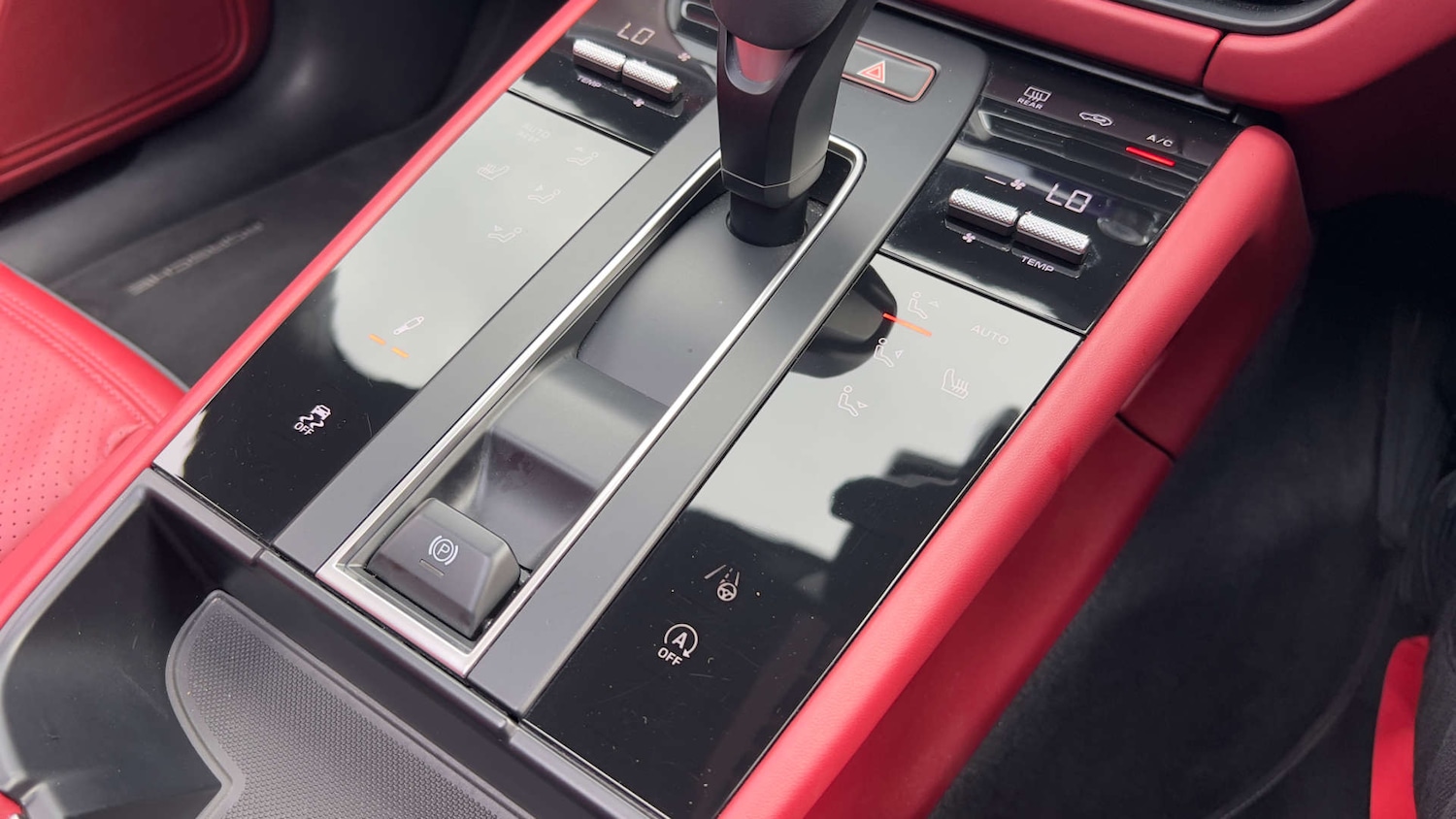 Used Porsche Macan 2023 for sale - 75995198: Photo 19