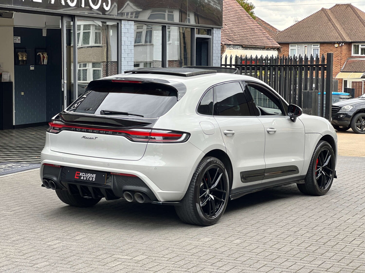 Used Porsche Macan 2023 for sale - 75995198: Photo 28