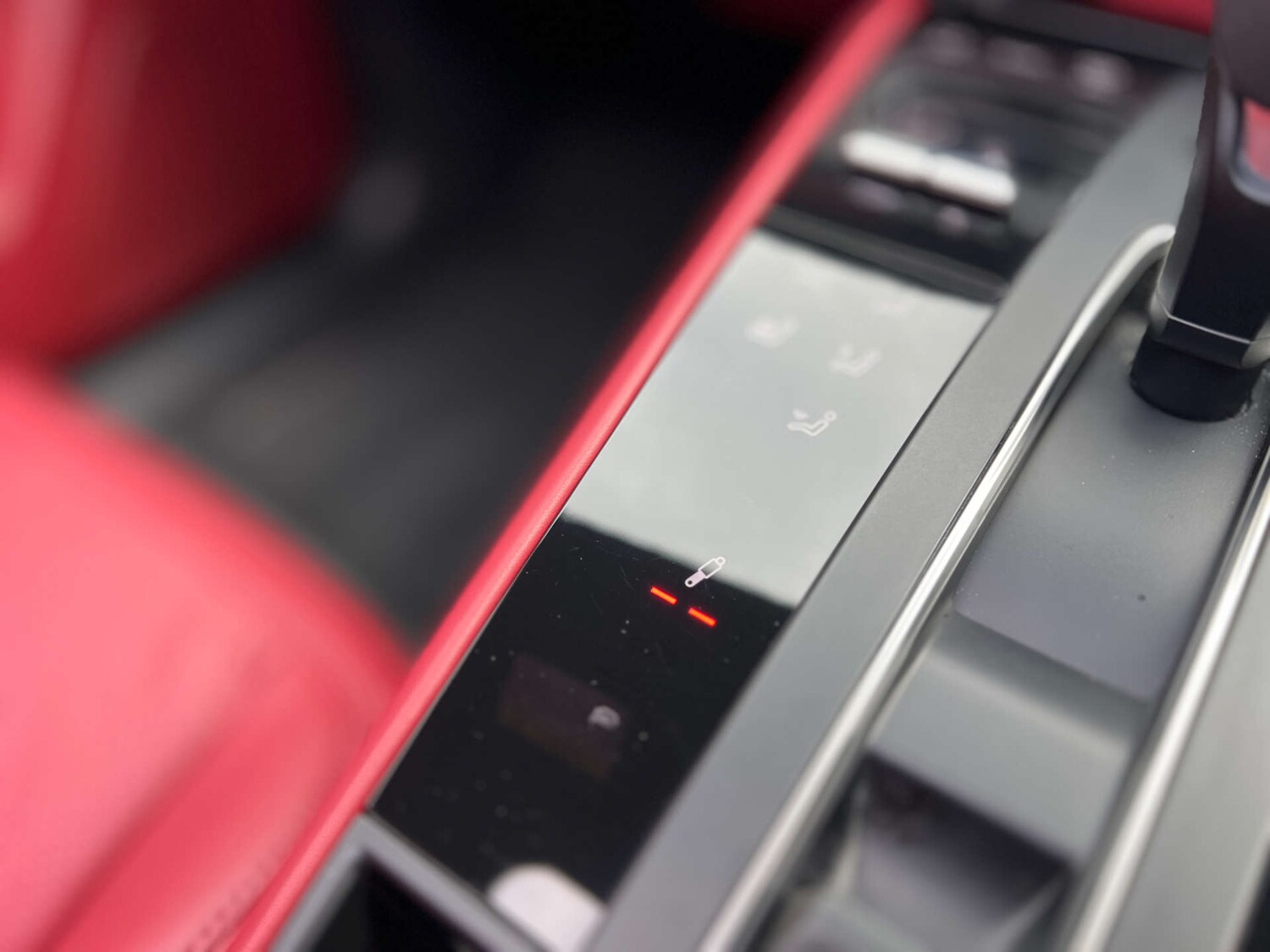 Used Porsche Macan 2023 for sale - 75995198: Photo 31
