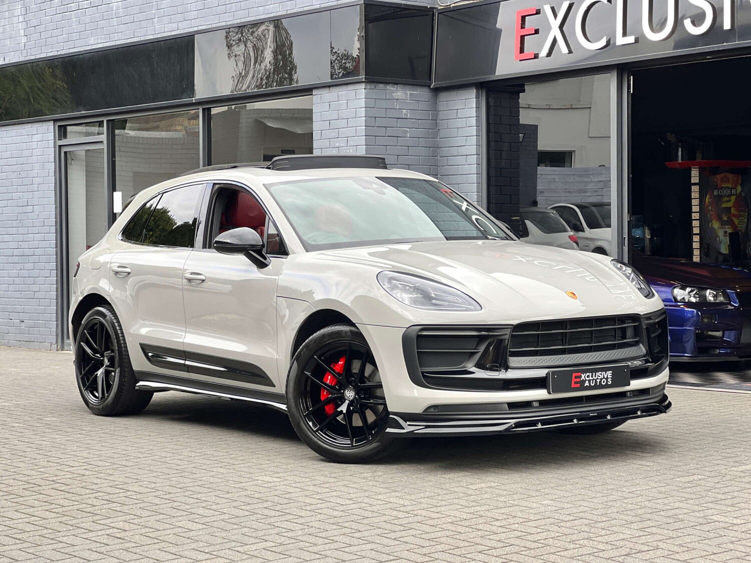 Used Porsche Macan 2023 for sale - 75995198: Photo 33