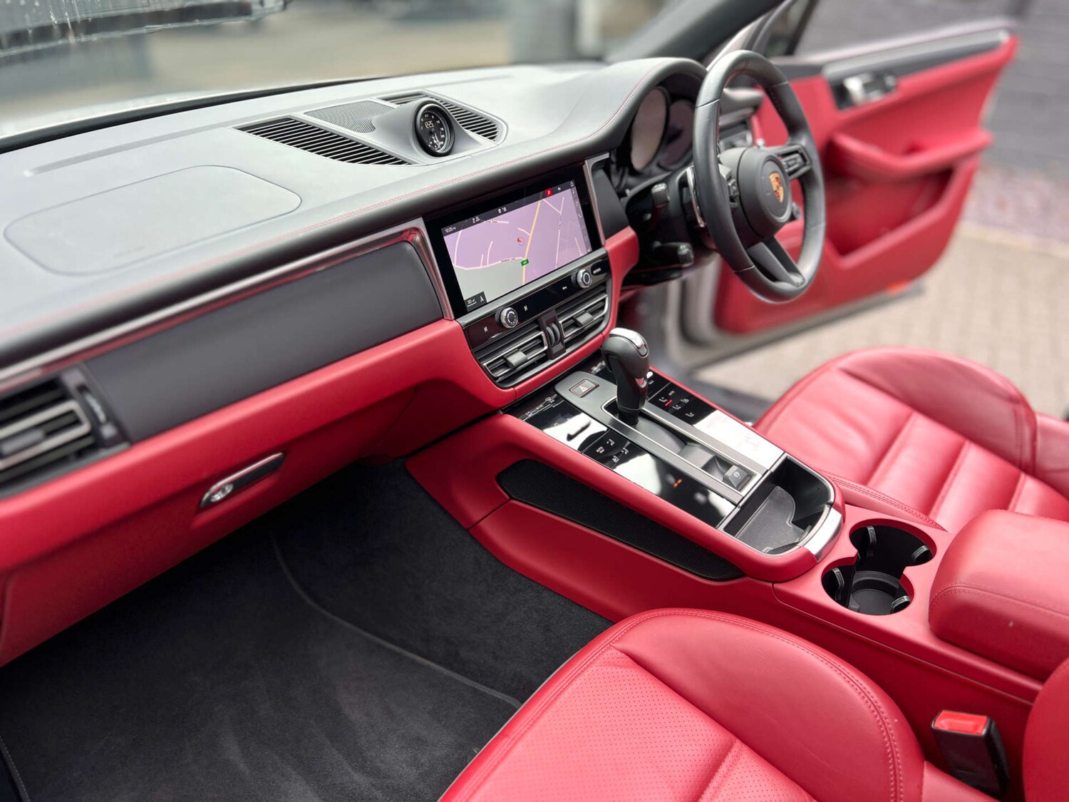 Used Porsche Macan 2023 for sale - 75995198: Photo 42