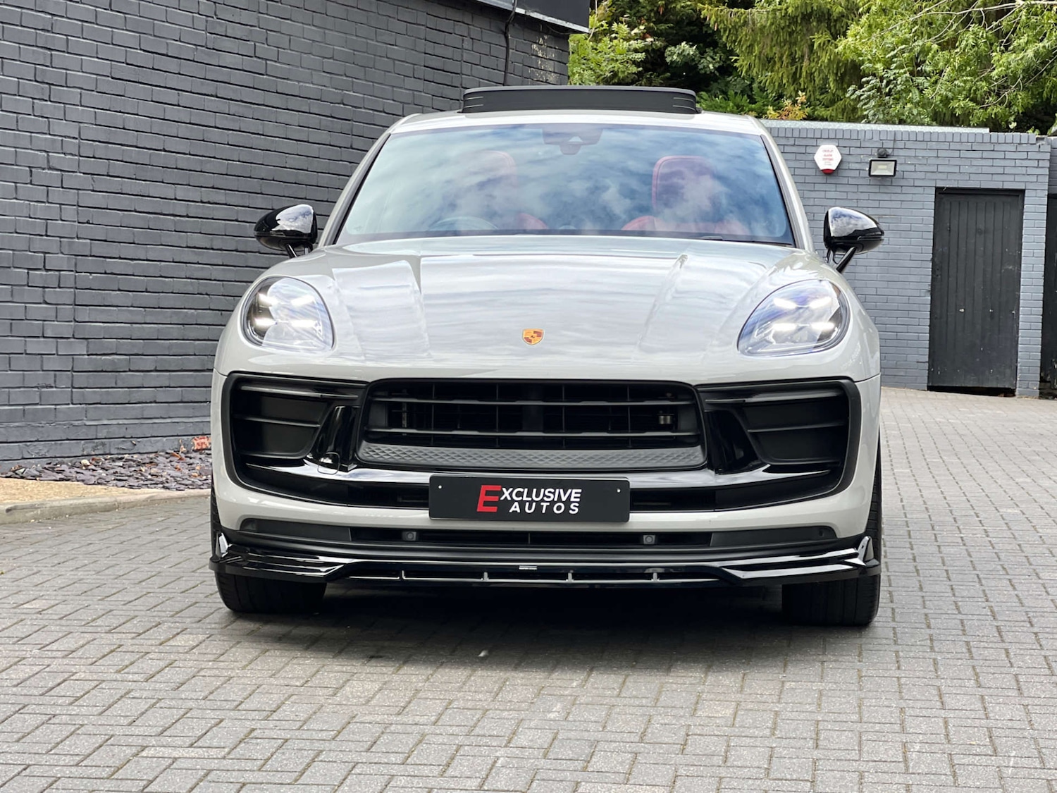 Used Porsche Macan 2023 for sale - 75995198: Photo 5