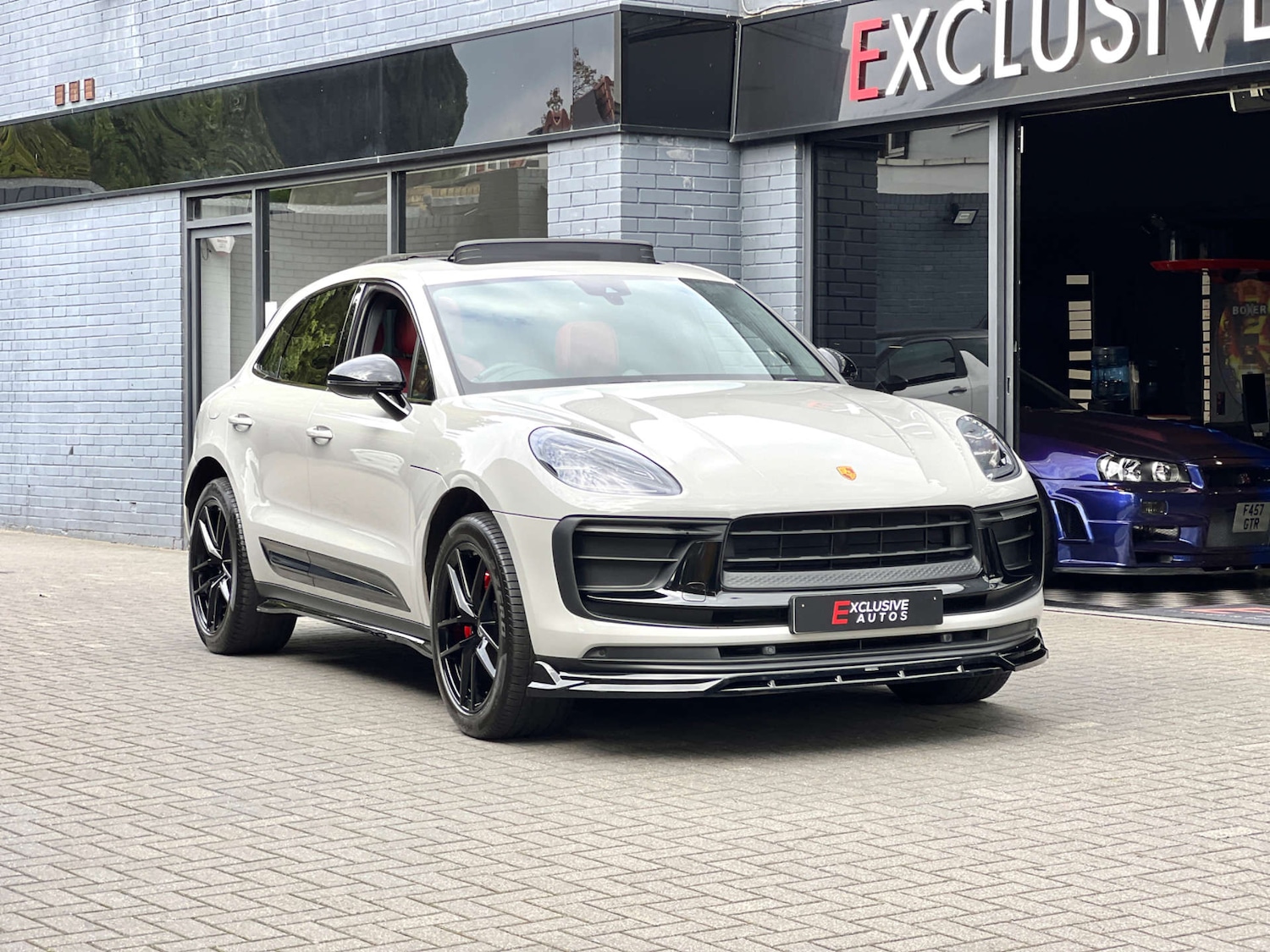 Used Porsche Macan 2023 for sale - 75995198: Photo 56