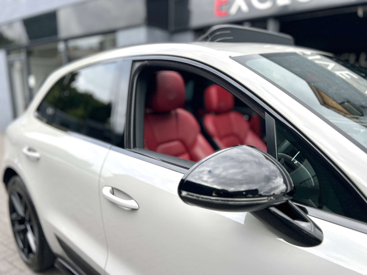Used Porsche Macan 2023 for sale - 75995198: Photo 57