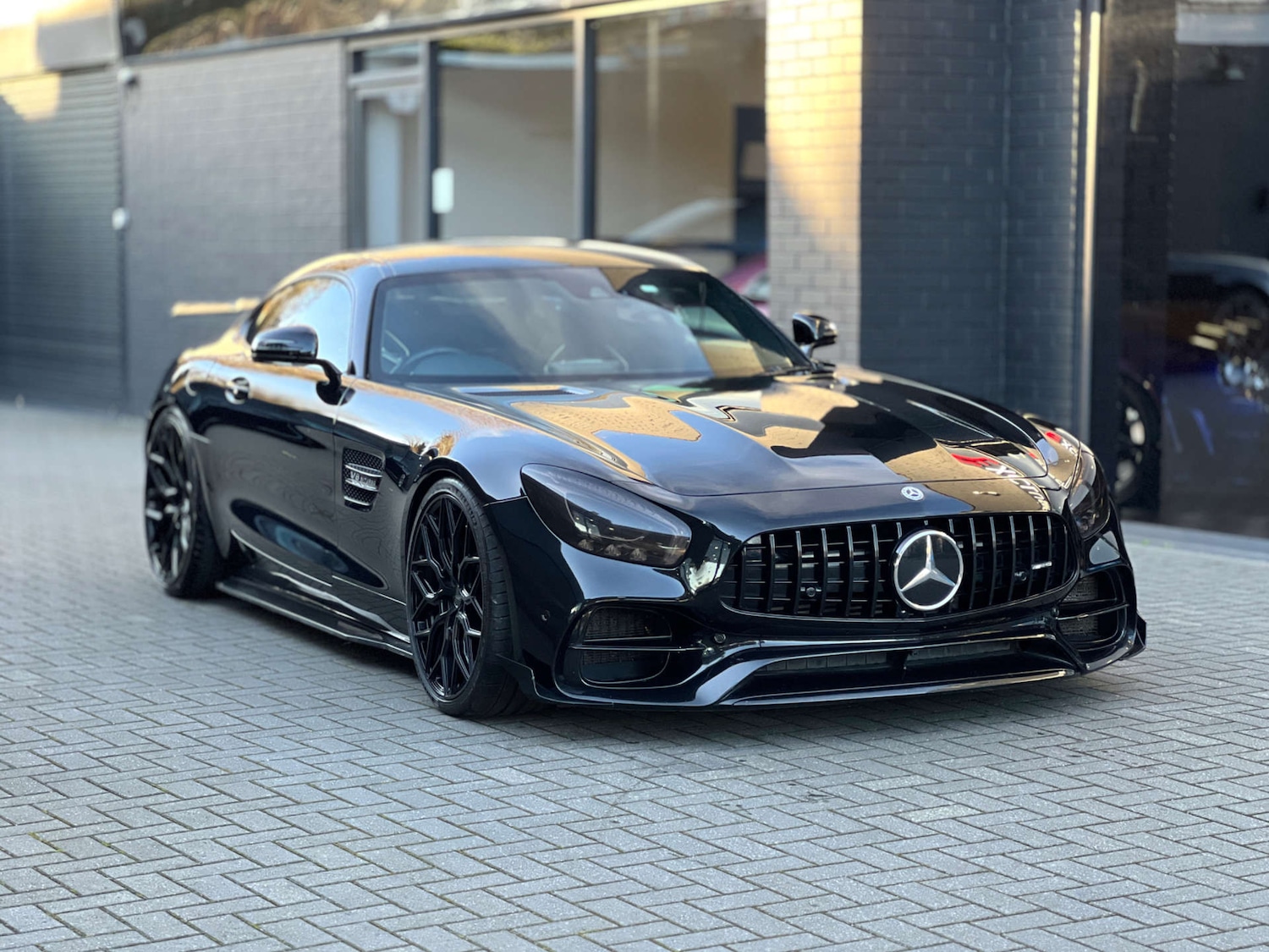 Used Mercedes-Benz AMG GT 2017 for sale - 77681303: Photo 1