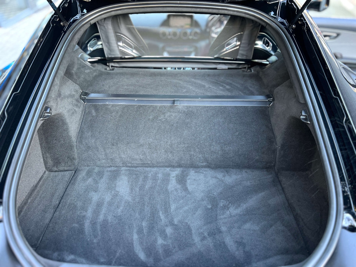 Used Mercedes-Benz AMG GT 2017 for sale - 77681303: Photo 40