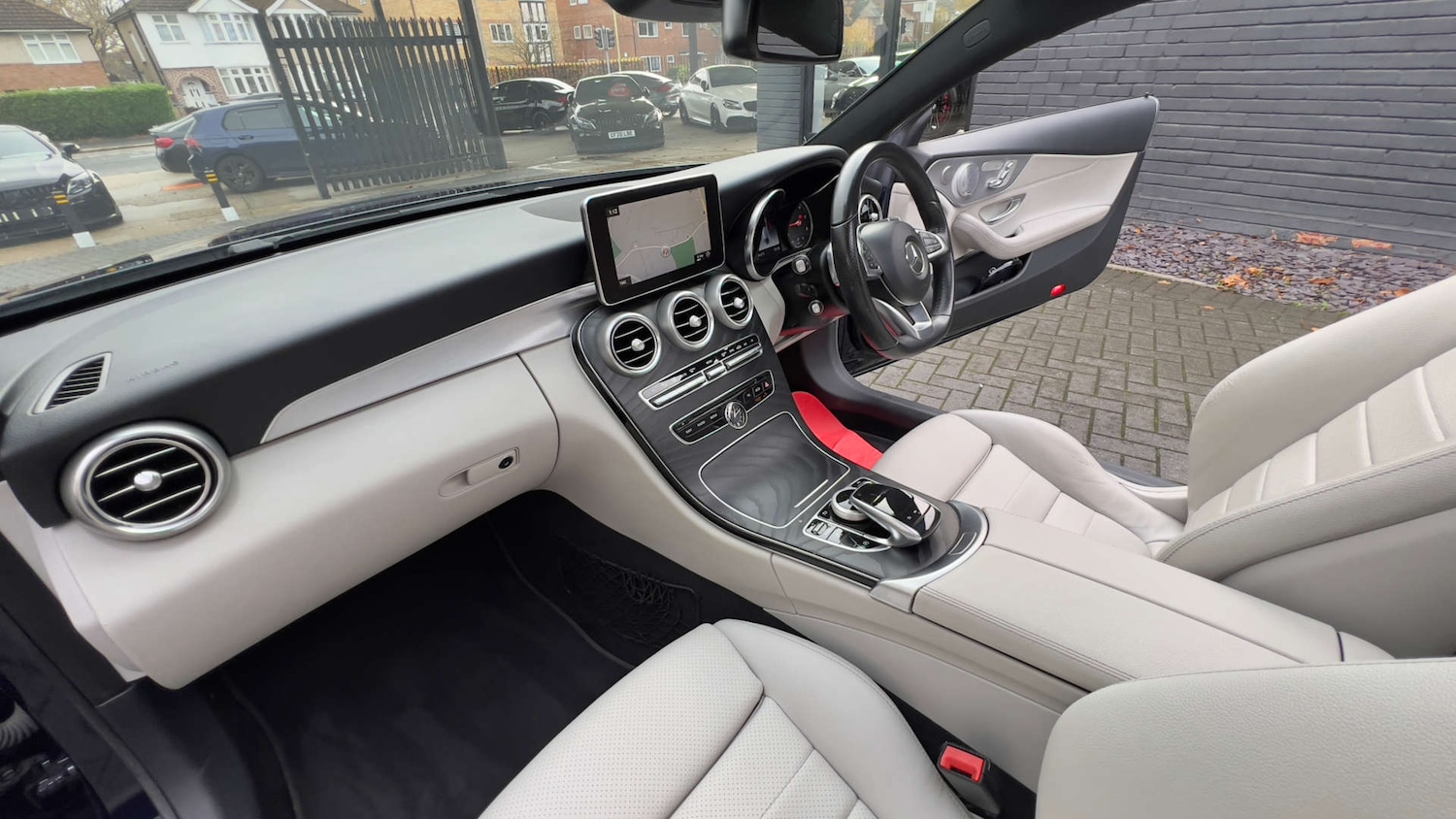 Used Mercedes-Benz C Class 2018 for sale - 76497669: Photo 10