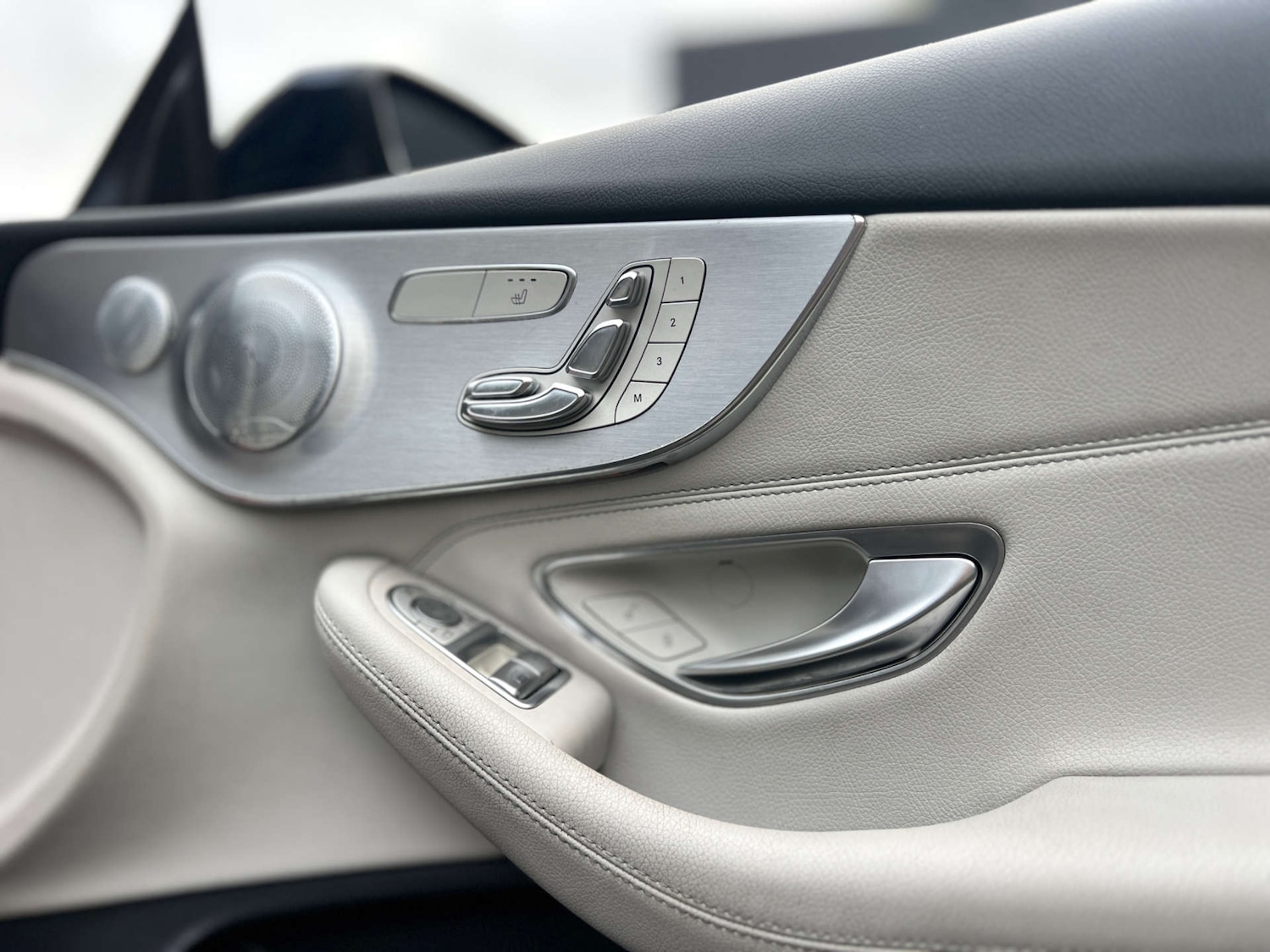 Used Mercedes-Benz C Class 2018 for sale - 76497669: Photo 14