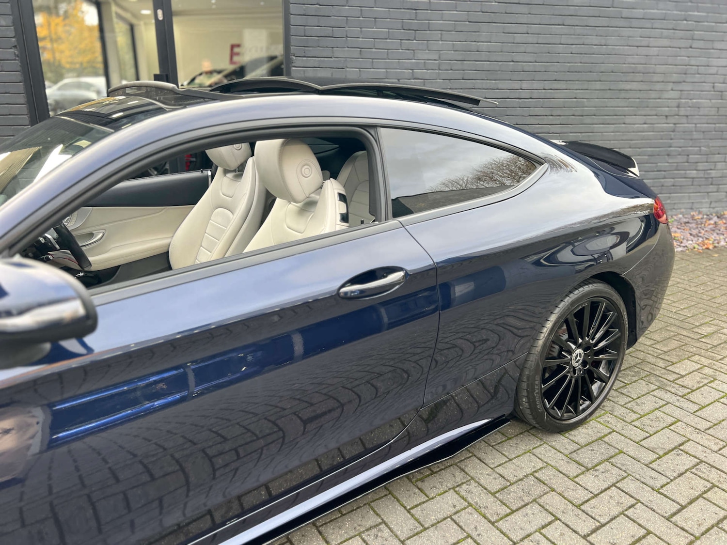 Used Mercedes-Benz C Class 2018 for sale - 76497669: Photo 27