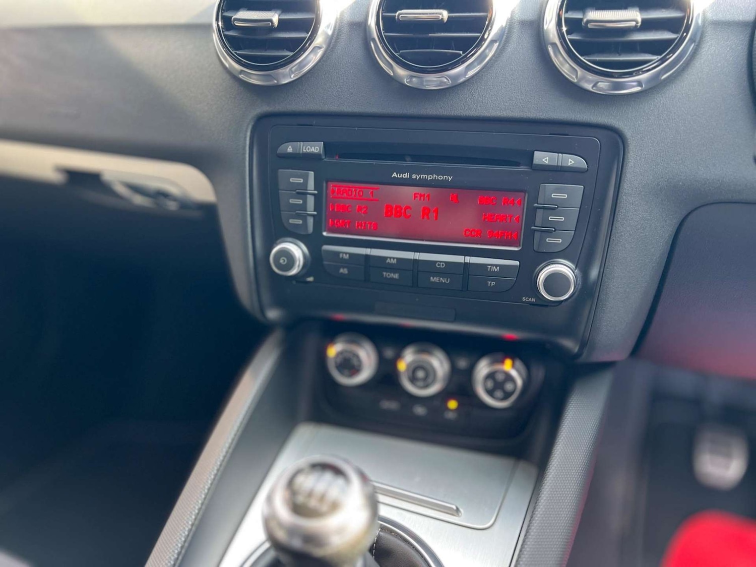 Vehicle 28