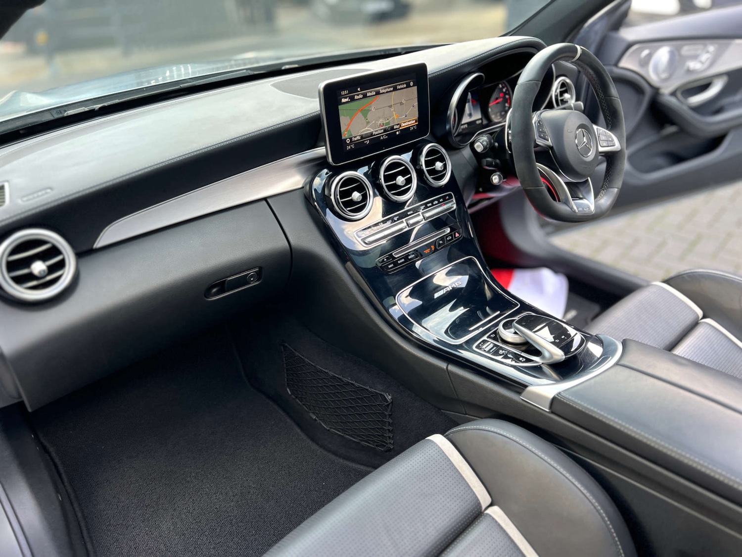 Used Mercedes-Benz C Class 2018 for sale - 76567748: Photo 34