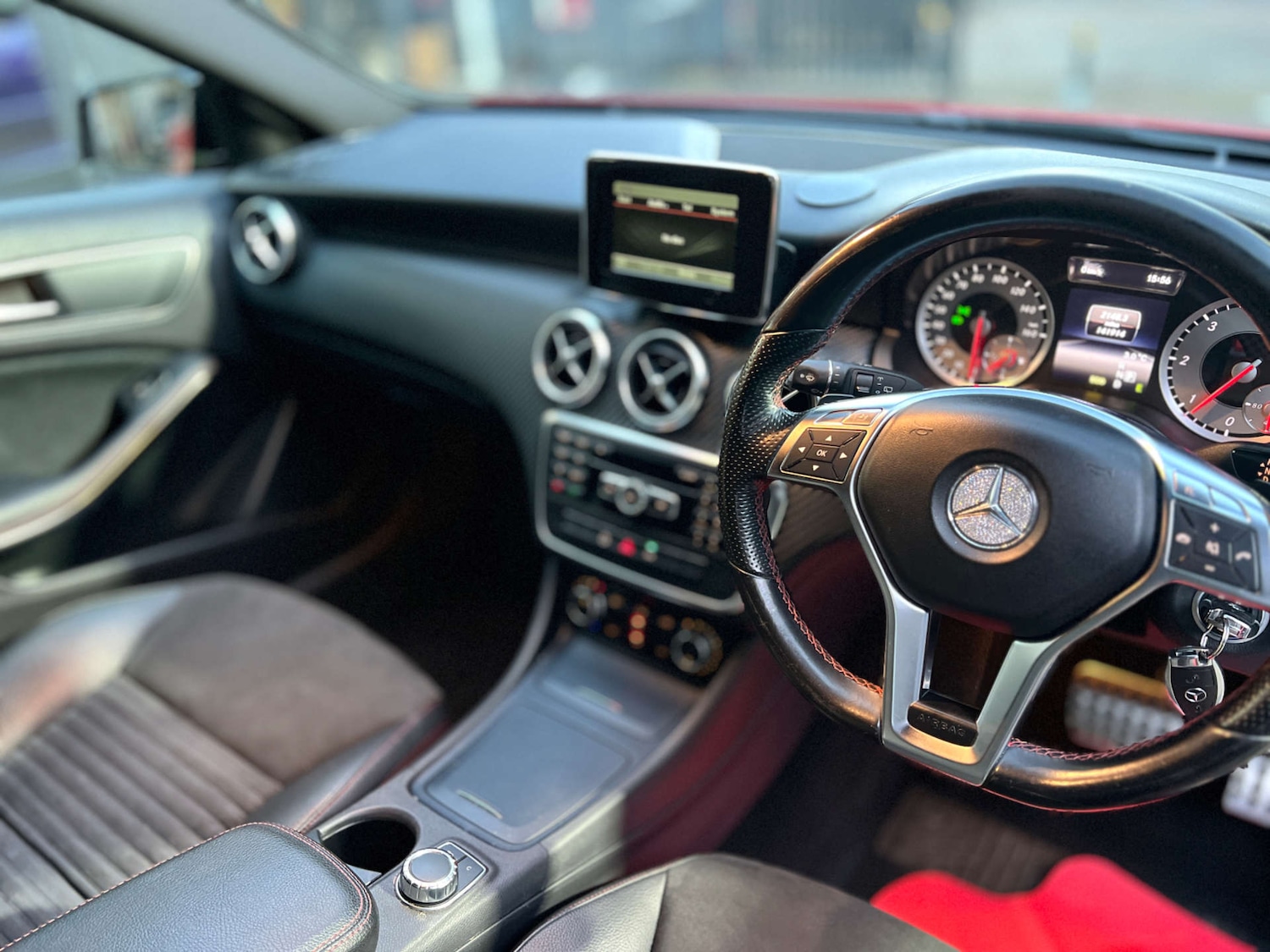 Used Mercedes-Benz A-Class 2013 for sale - 77107844: Photo 4