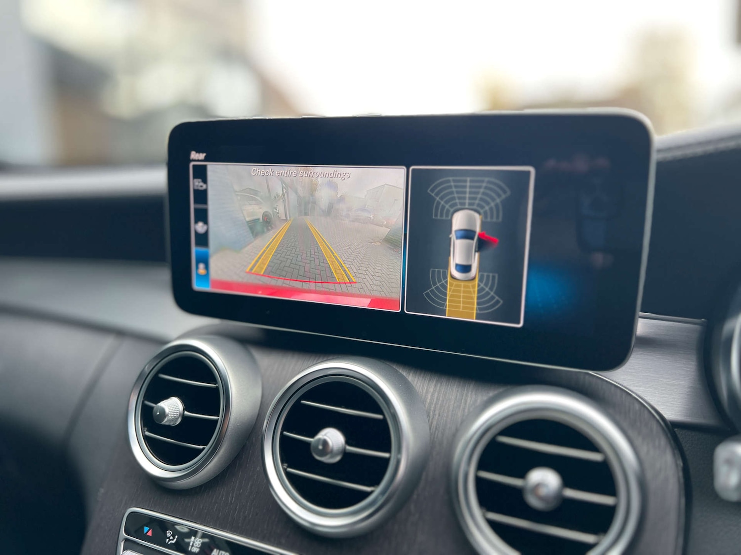 Used Mercedes-Benz C Class 2018 for sale - 76542282: Photo 7