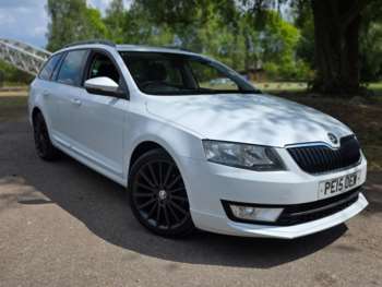 2015 (15) - 1.6 TDI CR Black Edition 5dr DSG