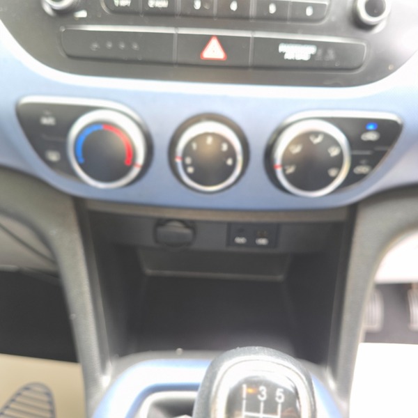 Used Hyundai i10 2014 for sale - 76910791: Photo 18