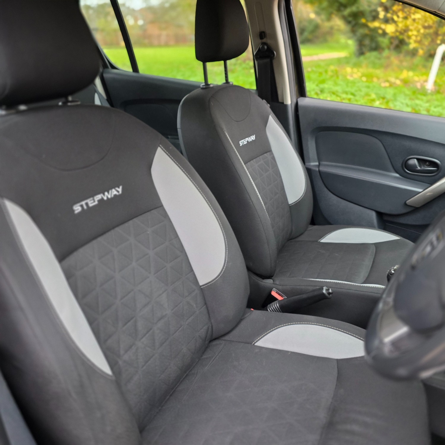 Used Dacia Sandero Stepway 2016 for sale - 76583475: Photo 19