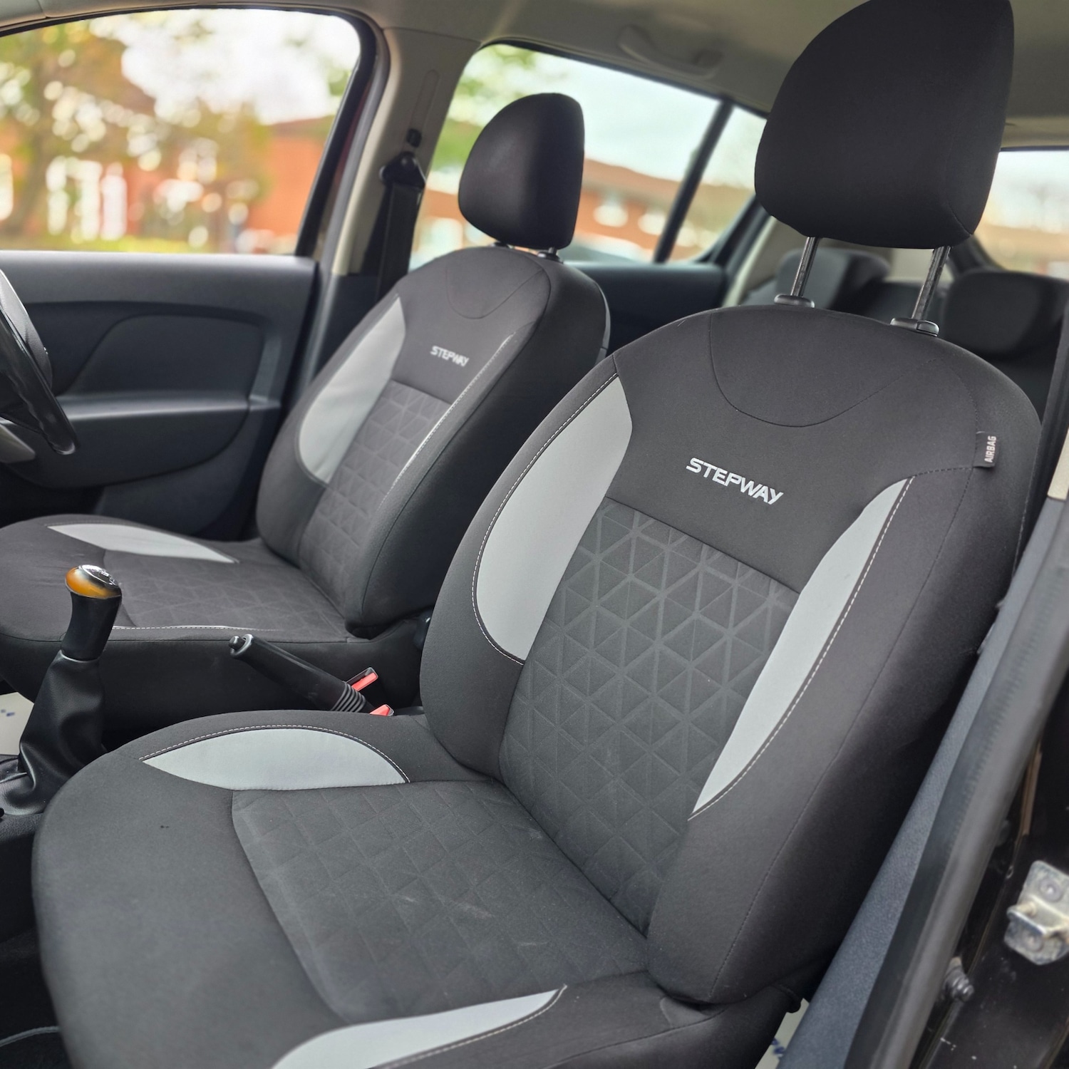 Used Dacia Sandero Stepway 2016 for sale - 76583475: Photo 24