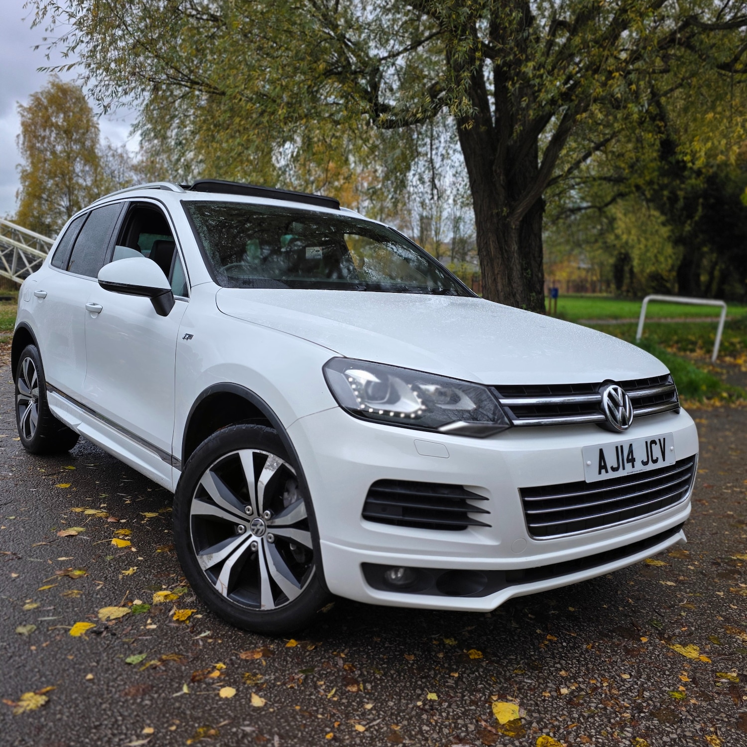 Used Volkswagen Touareg 2014 for sale - 76471416: Photo 1