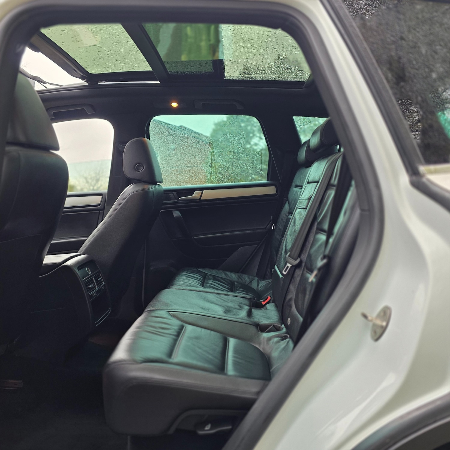 Used Volkswagen Touareg 2014 for sale - 76471416: Photo 32