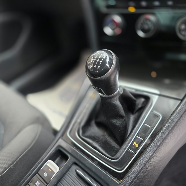 Used Volkswagen Golf 2013 for sale - 76892065: Photo 19