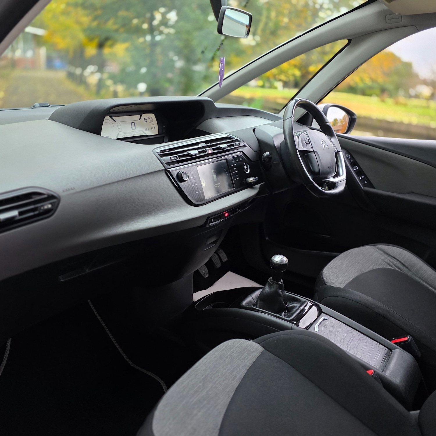 Used Citroen C4 Picasso 2014 for sale - 76472064: Photo 23