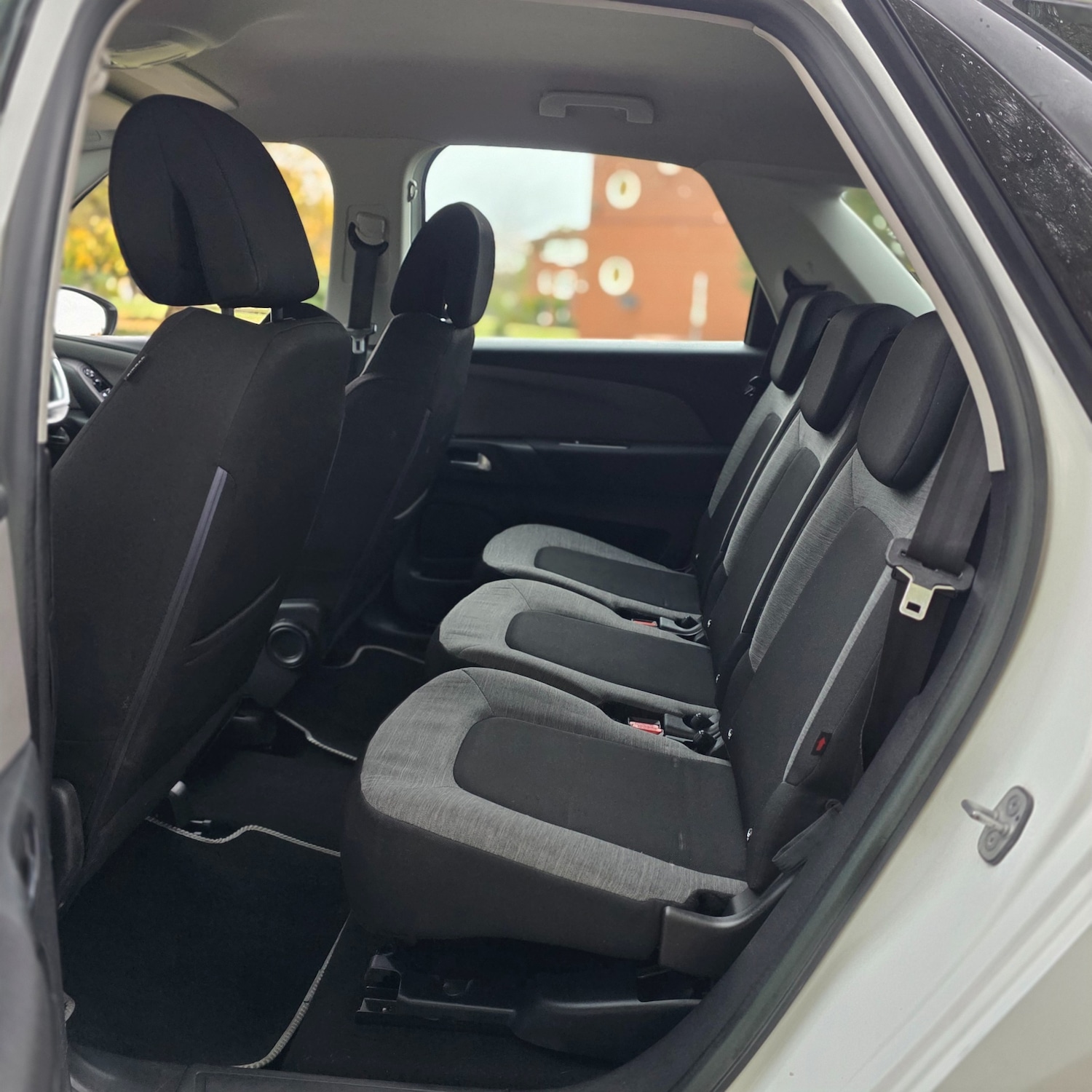 Used Citroen C4 Picasso 2014 for sale - 76472064: Photo 25