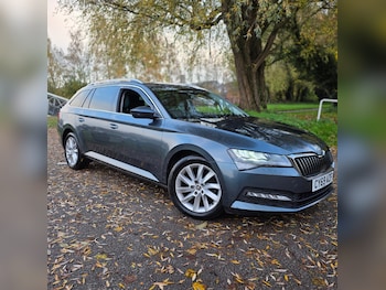 Used Skoda Superb 2019 for sale - 76497072: Photo