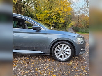 Used Skoda Superb 2019 for sale - 76497072: Photo