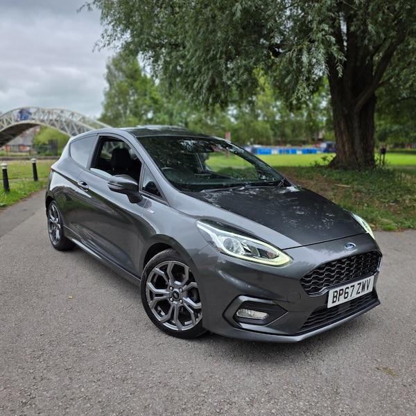 Used Ford Fiesta 2018 for sale - 75428844: Photo 2