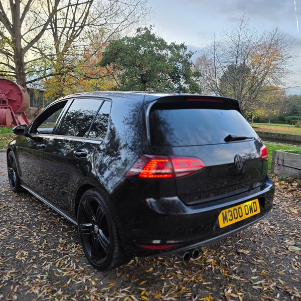 Used Volkswagen Golf 2014 for sale - 76892070: Photo 10