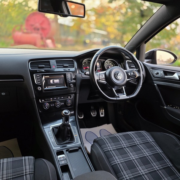 Used Volkswagen Golf 2014 for sale - 76892070: Photo 13